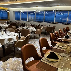 Le Manoir Du Roselier Hotel